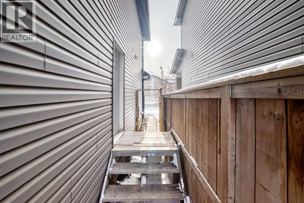 9275 Saddlebrook Drive Ne, Calgary, Alberta  T3J 5M5 - Photo 17 - A2298694