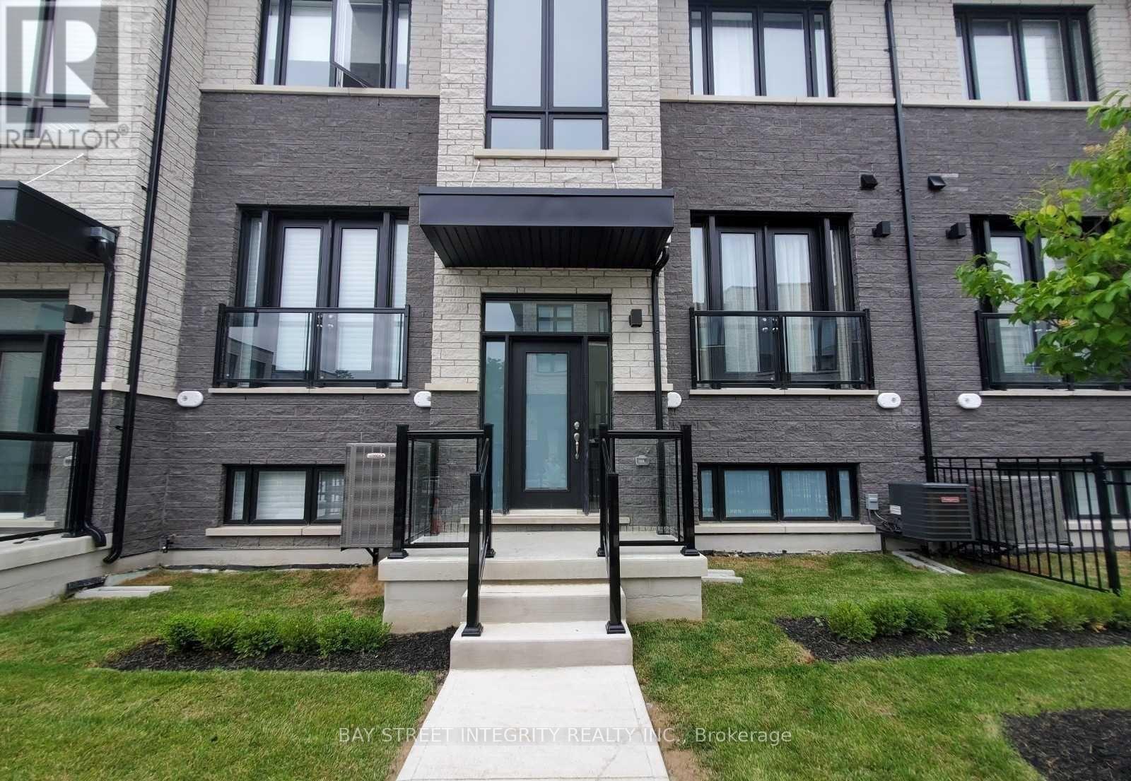 11 HOWICK LANE, Richmond Hill, Ontario