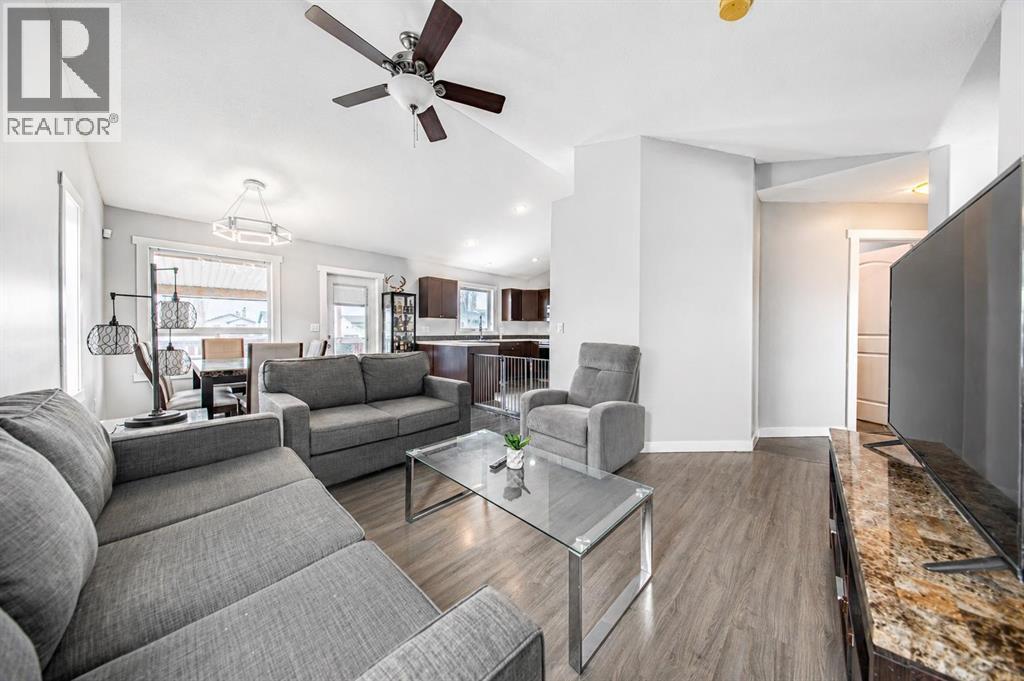 8 Jepsen Crescent, Red Deer, Alberta  T4P 0A9 - Photo 4 - A2304156