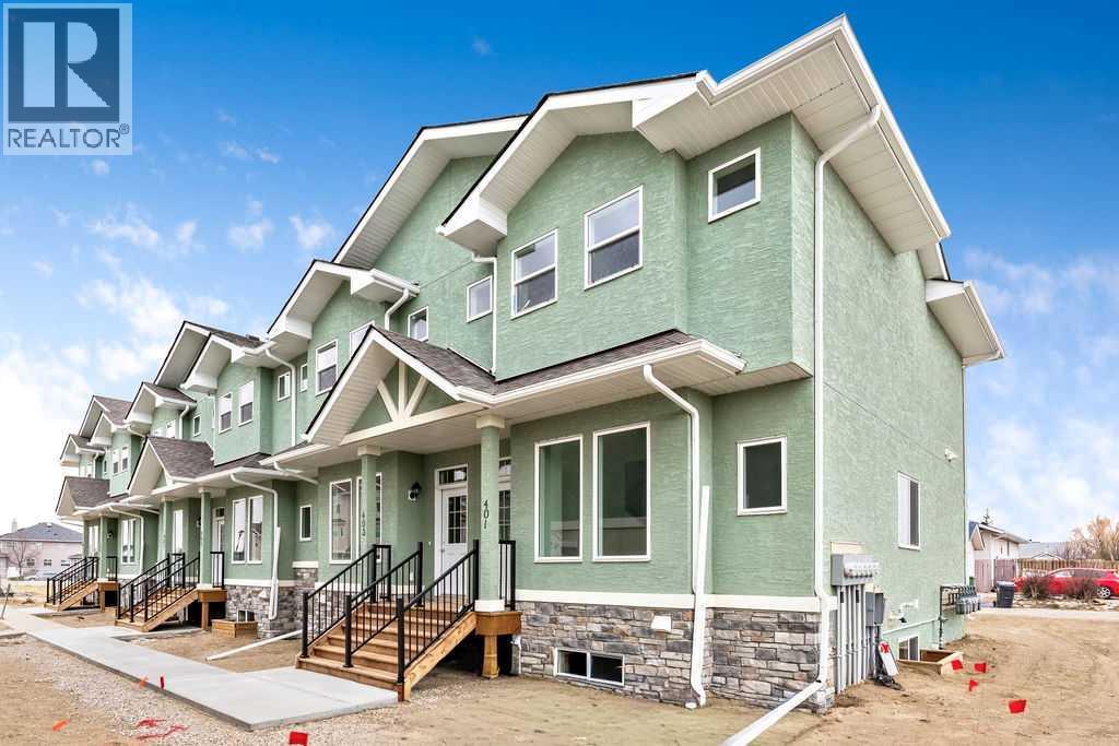 401 Strathcona Circle, Strathmore, Alberta  T1P 0B1 - Photo 2 - A2304200