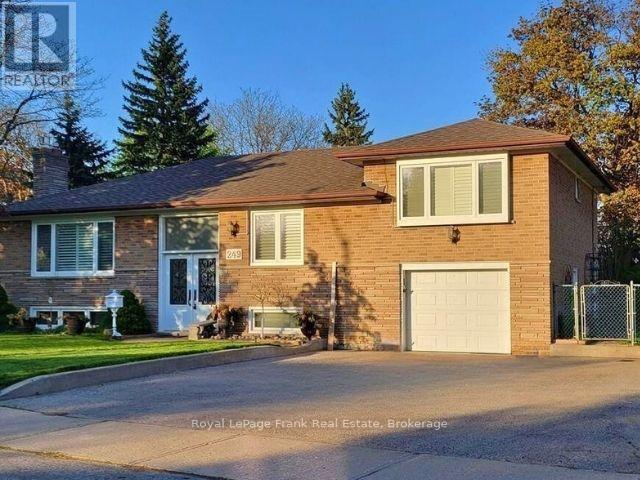 LOWER - 249 LUCAS STREET, Richmond Hill, Ontario