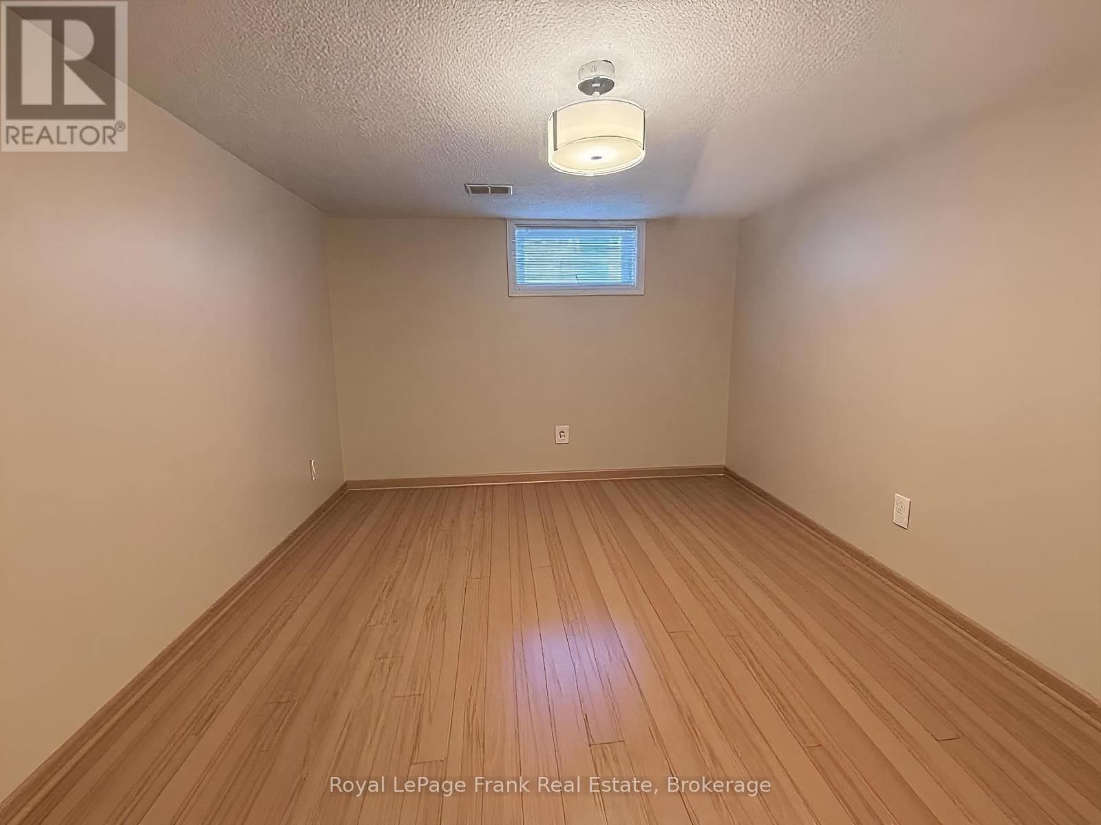 Lower - 249 Lucas Street, Richmond Hill, Ontario  L4C 4P9 - Photo 12 - N13050520