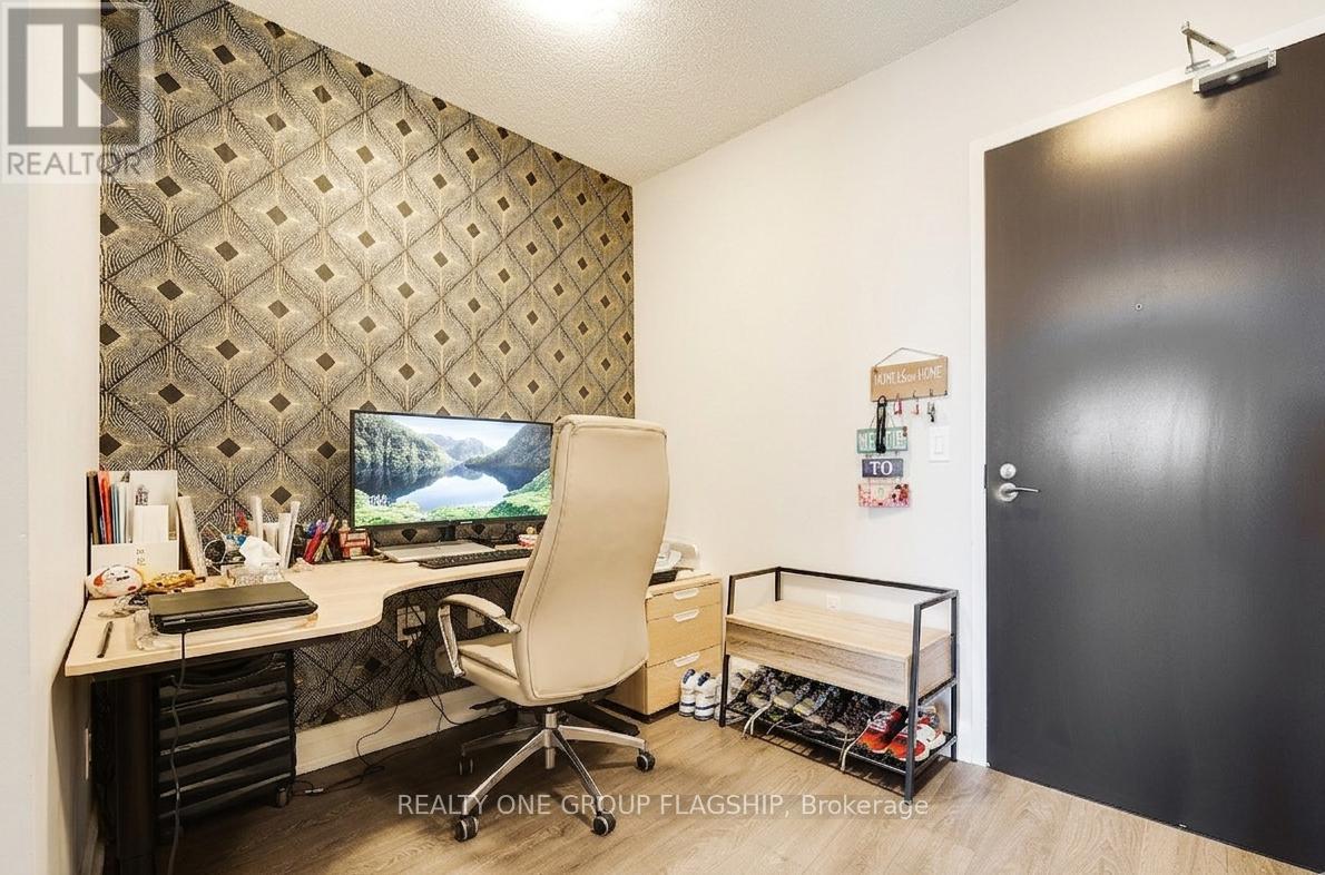 2405 - 9 Valhalla Inn Road, Toronto, Ontario  M9B 0B2 - Photo 6 - W13046090