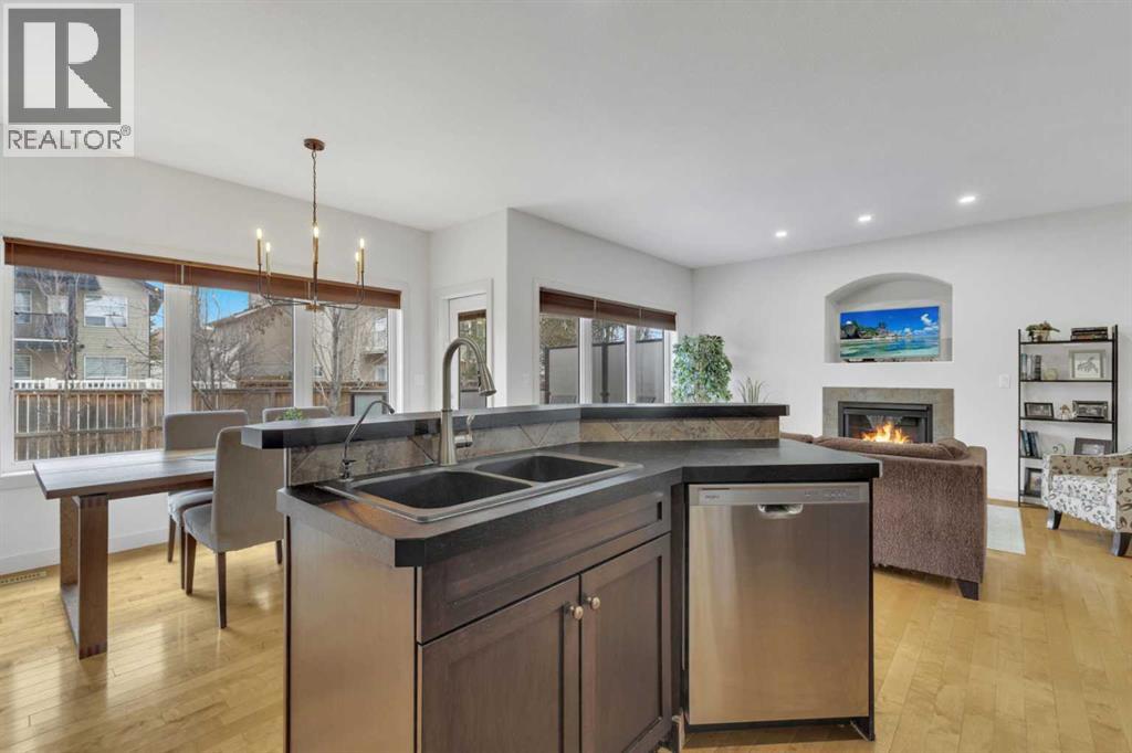 132 Ingle Close, Red Deer, Alberta  T4R 3S2 - Photo 9 - A2301890