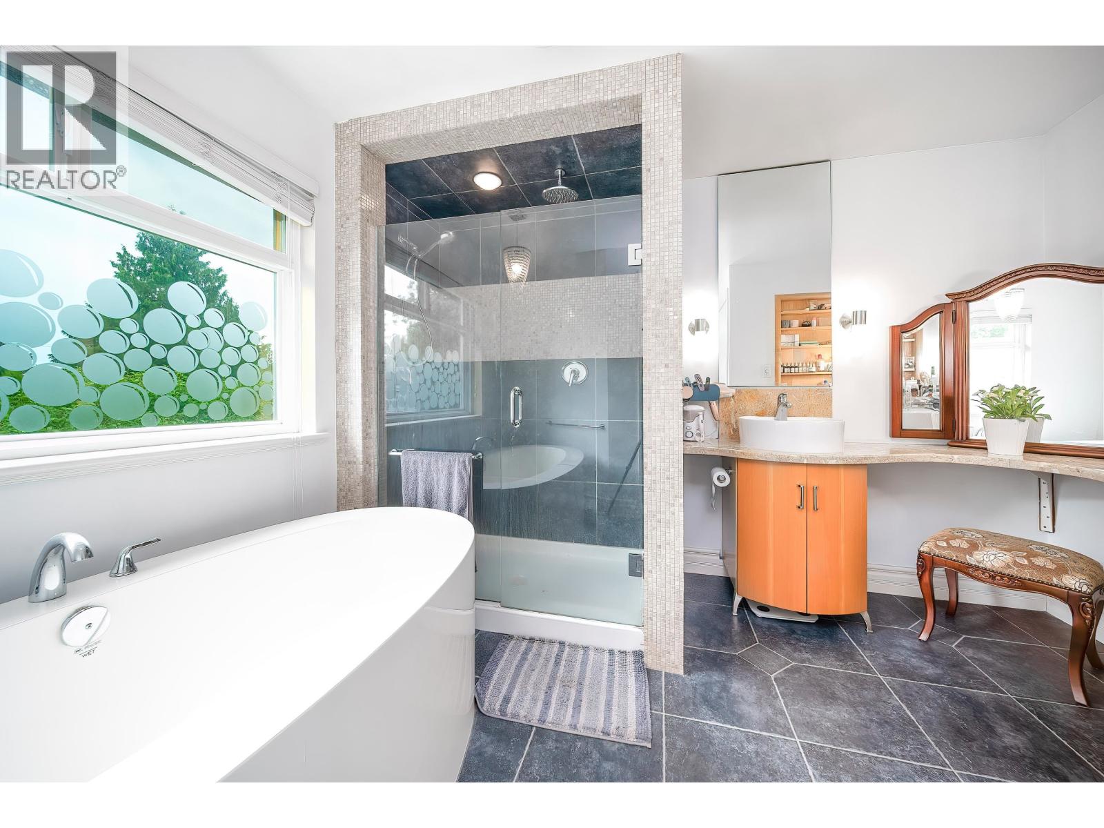 4808 Bonavista Drive, Richmond, British Columbia  V7E 4K4 - Photo 24 - R3116522