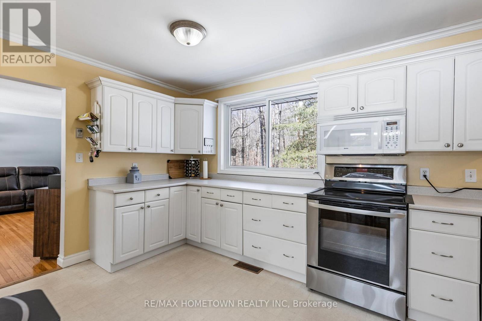 26 Hallecks Road W, Front Of Yonge, Ontario  K0E 1R0 - Photo 10 - X12969368