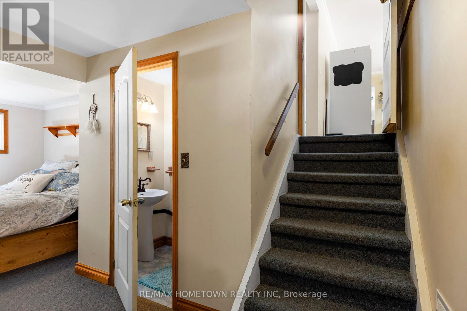 26 Hallecks Road W, Front Of Yonge, Ontario  K0E 1R0 - Photo 24 - X12969368