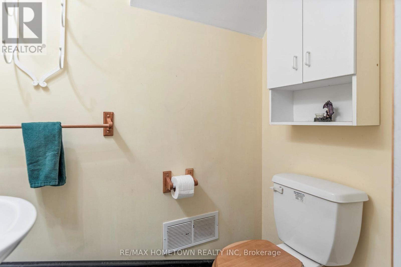 26 Hallecks Road W, Front Of Yonge, Ontario  K0E 1R0 - Photo 35 - X12969368