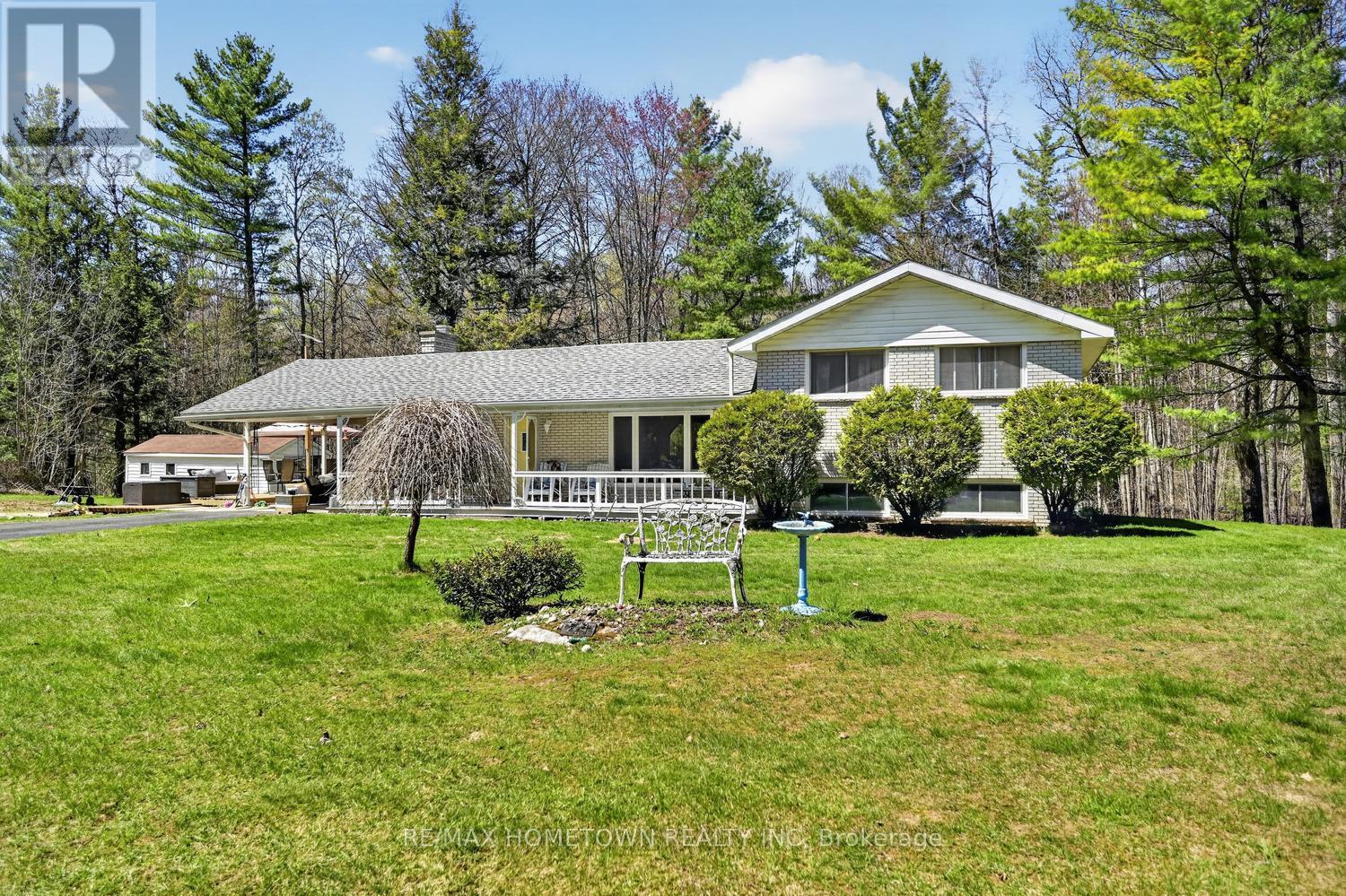 26 Hallecks Road W, Front Of Yonge, Ontario  K0E 1R0 - Photo 4 - X12969368