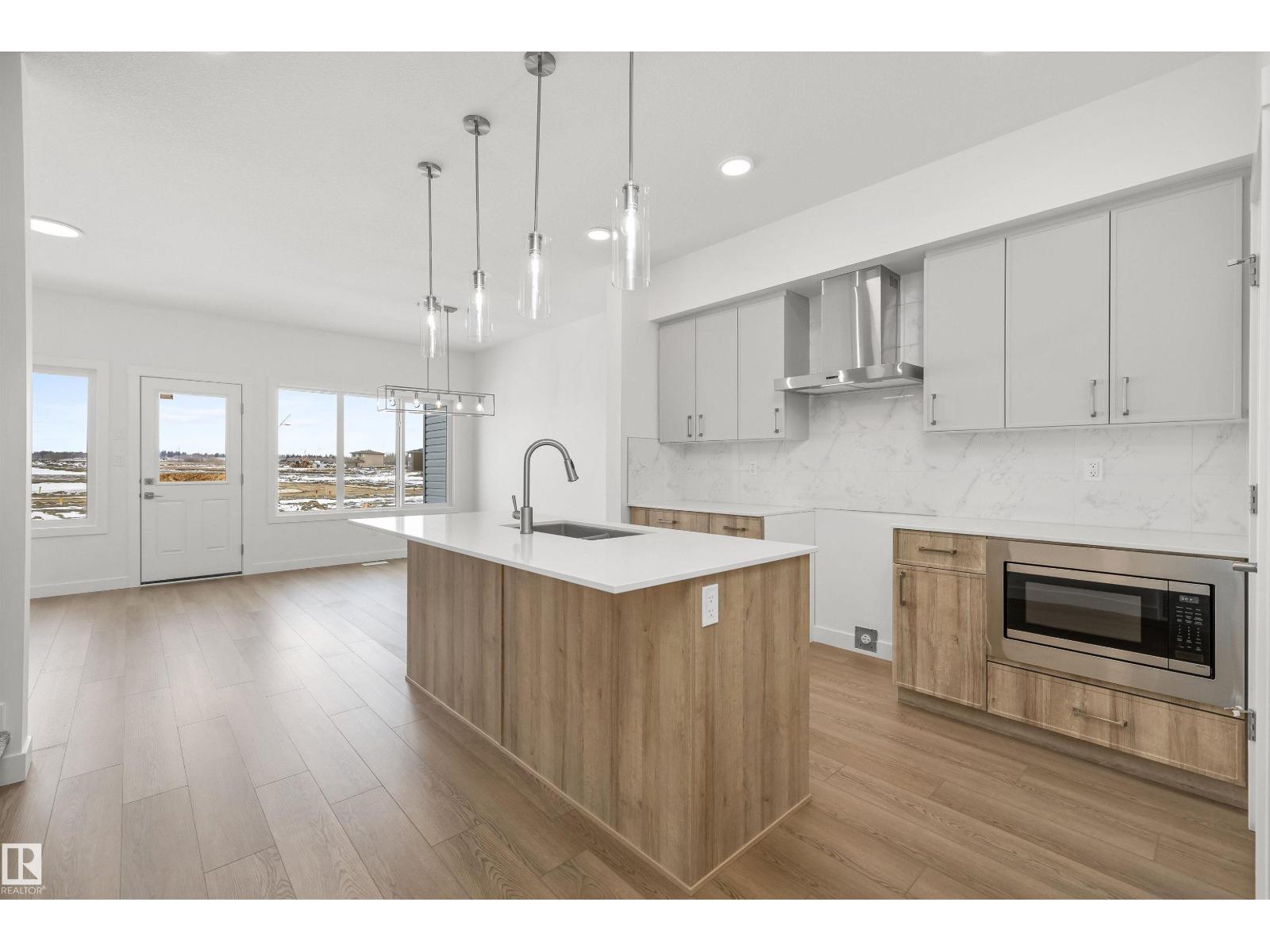 620 176 Av NE, Edmonton, Alberta  T5Y 4K3 - Photo 9 - E4473713