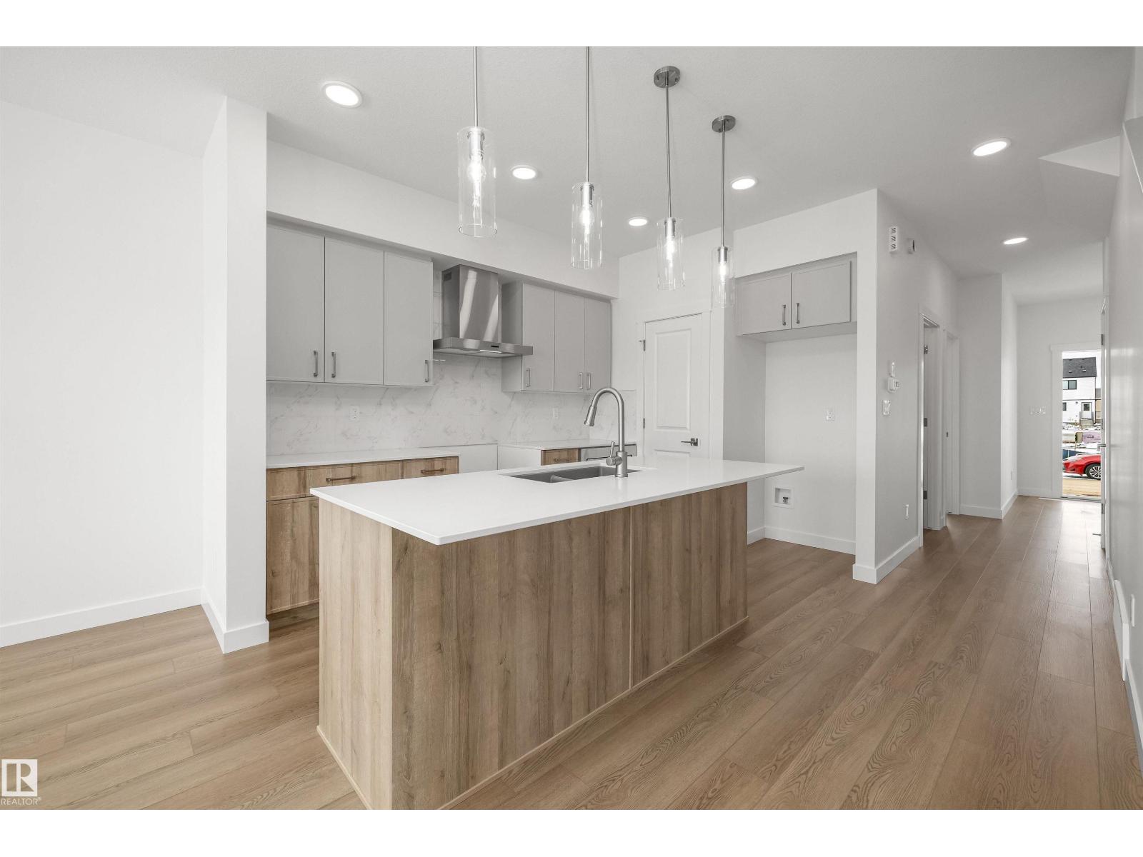 620 176 Av NE, Edmonton, Alberta  T5Y 4K3 - Photo 13 - E4473713