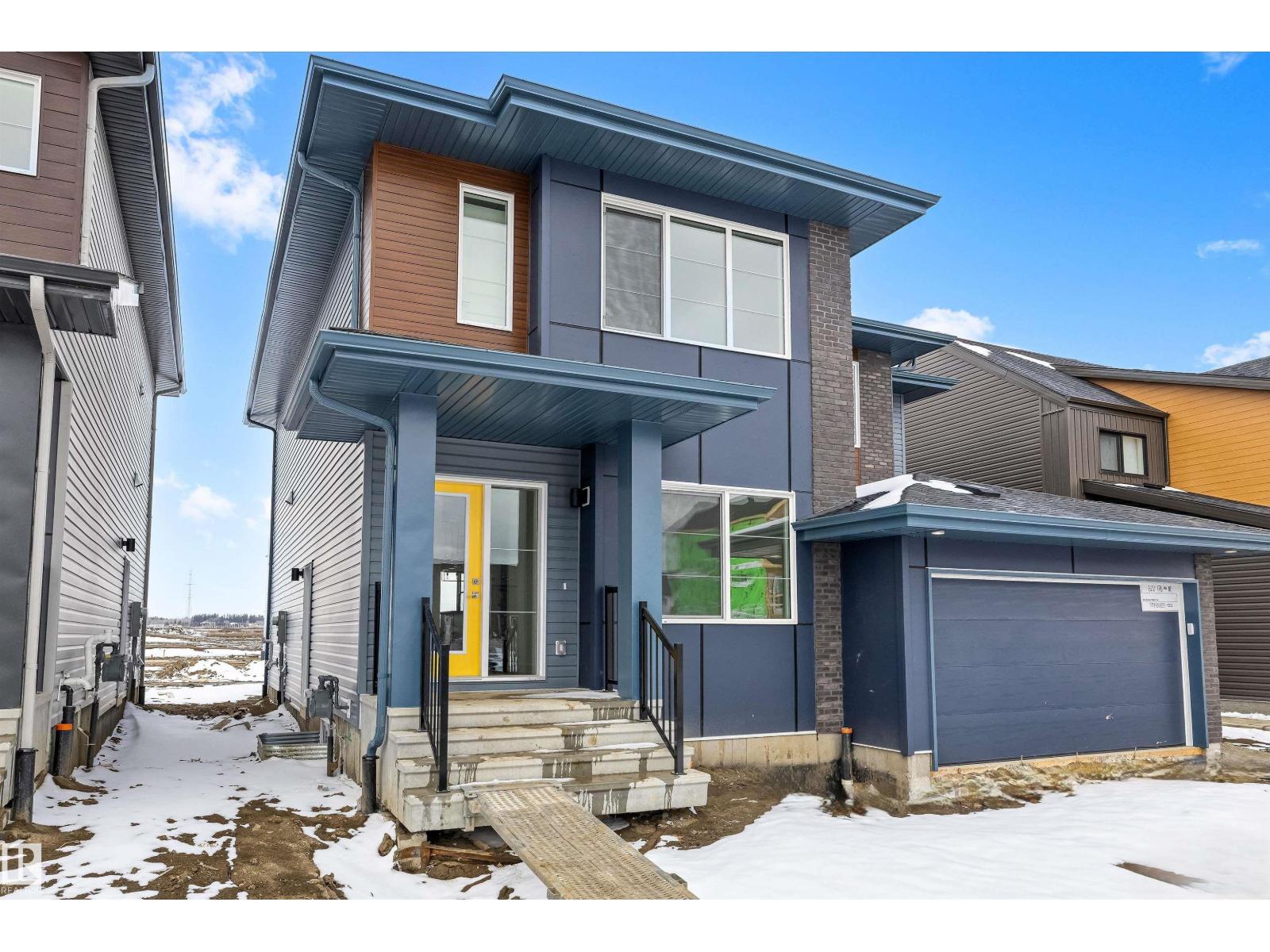 620 176 Av NE, Edmonton, Alberta  T5Y 4K3 - Photo 2 - E4473713