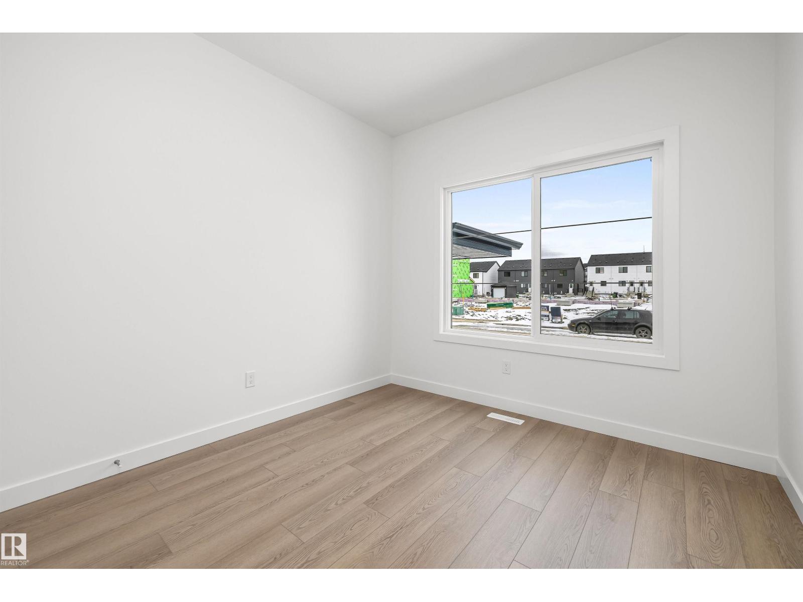 620 176 Av NE, Edmonton, Alberta  T5Y 4K3 - Photo 4 - E4473713