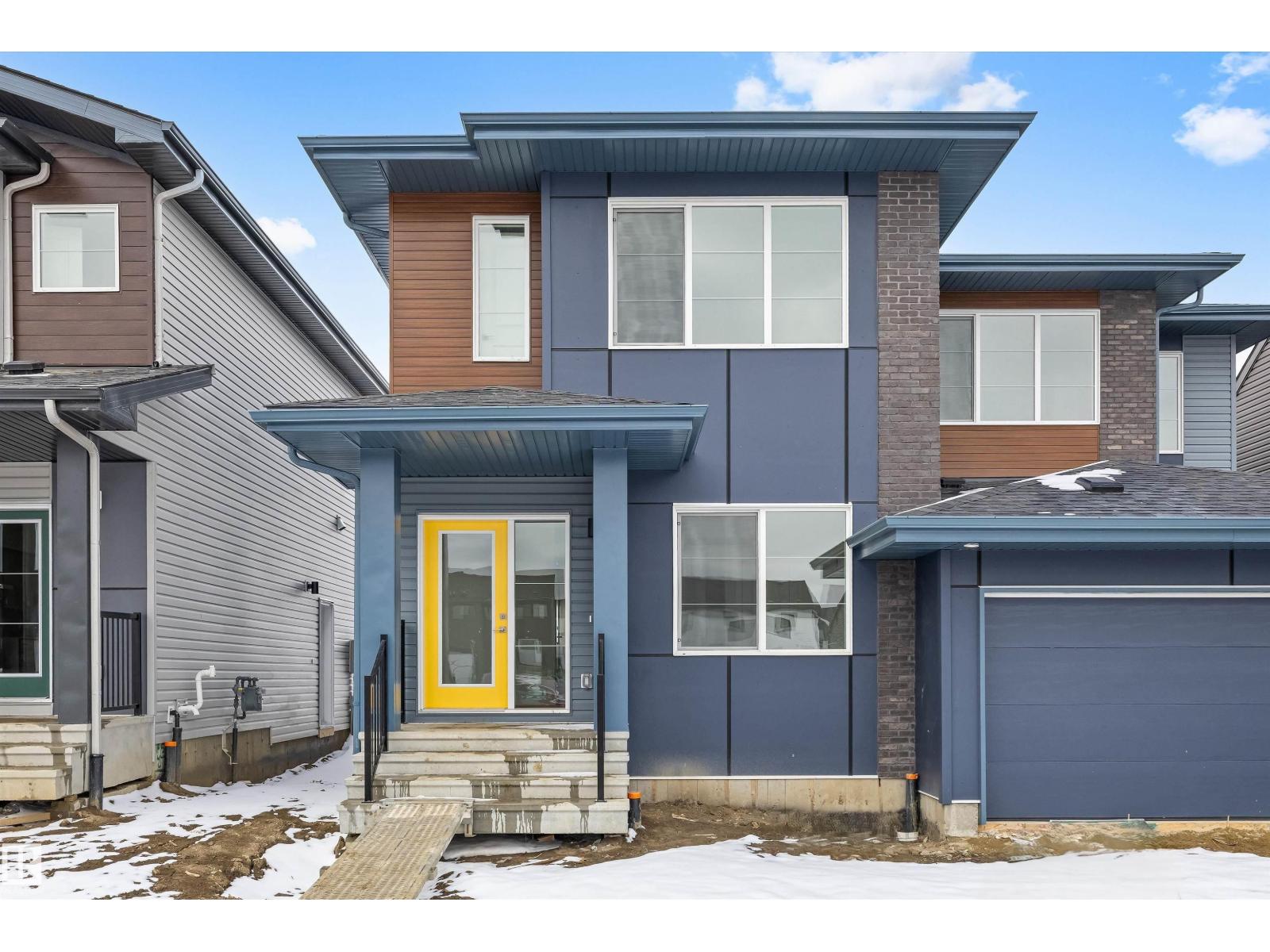 620 176 Av NE, Edmonton, Alberta  T5Y 4K3 - Photo 1 - E4473713