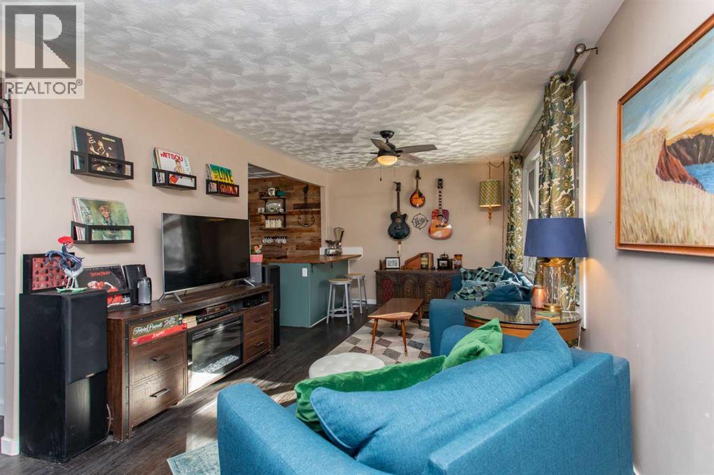 3738 45 Street, Red Deer, Alberta  T4N 1J4 - Photo 3 - A2288549