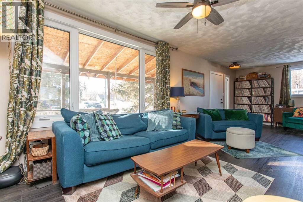 3738 45 Street, Red Deer, Alberta  T4N 1J4 - Photo 5 - A2288549