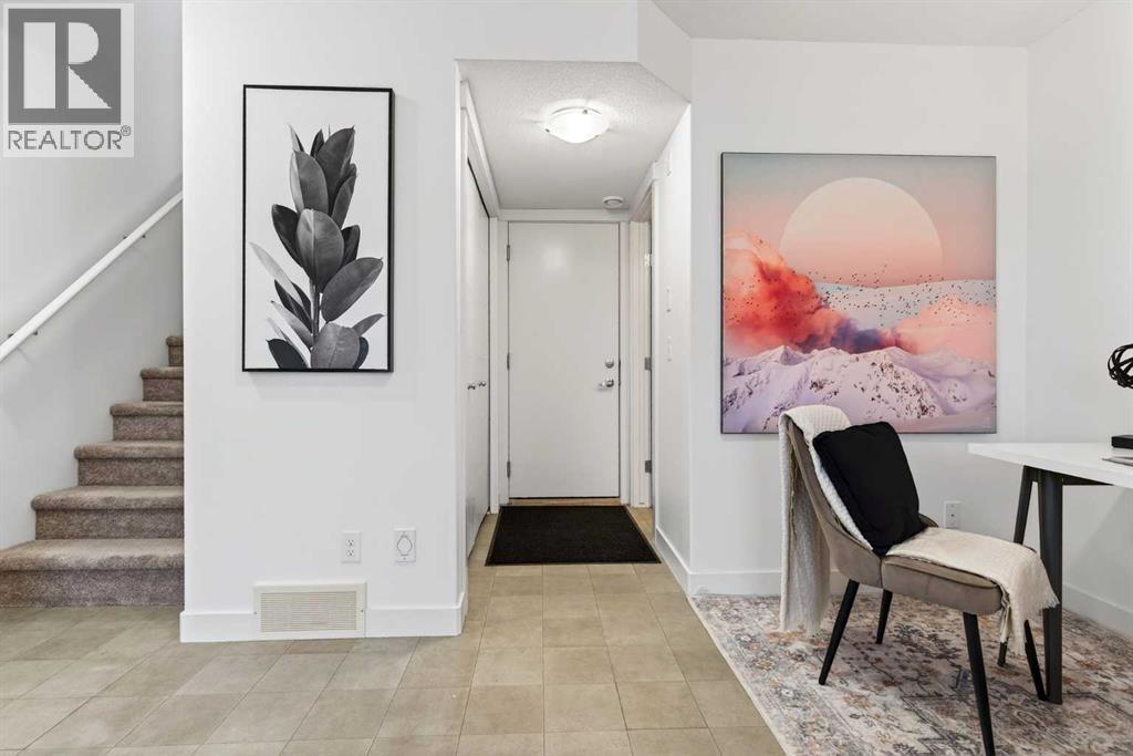 404 Redstone View Ne, Calgary, Alberta  T3N 0M9 - Photo 2 - A2303341