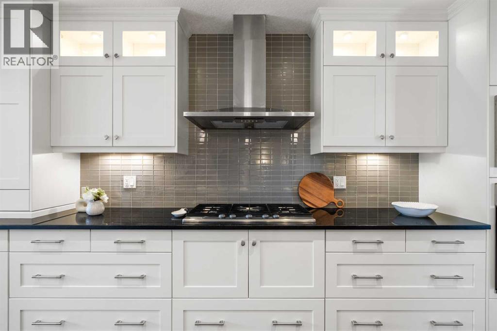 2427 22a Street Nw, Calgary, Alberta  T2M 3X7 - Photo 13 - A2304847