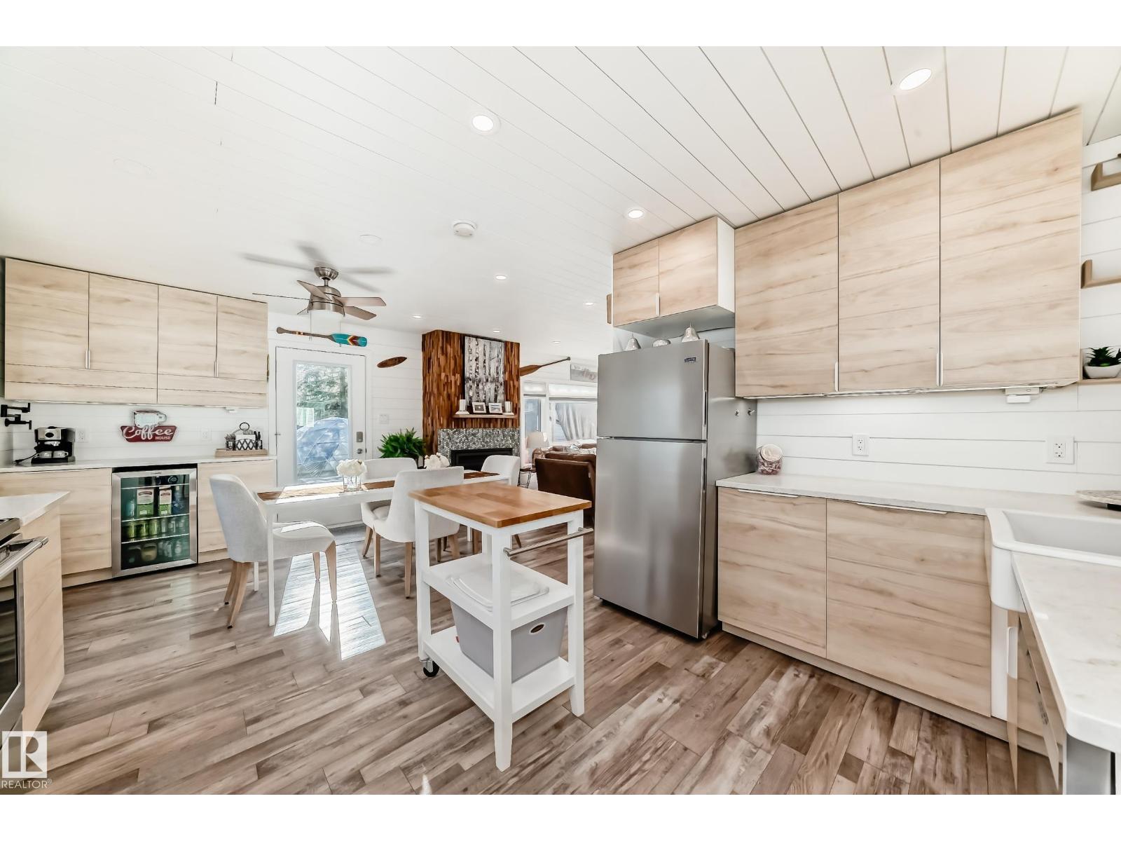 6108 Willow Wy, Rural Lac Ste. Anne County, Alberta  T0E 1V0 - Photo 3 - E4484428