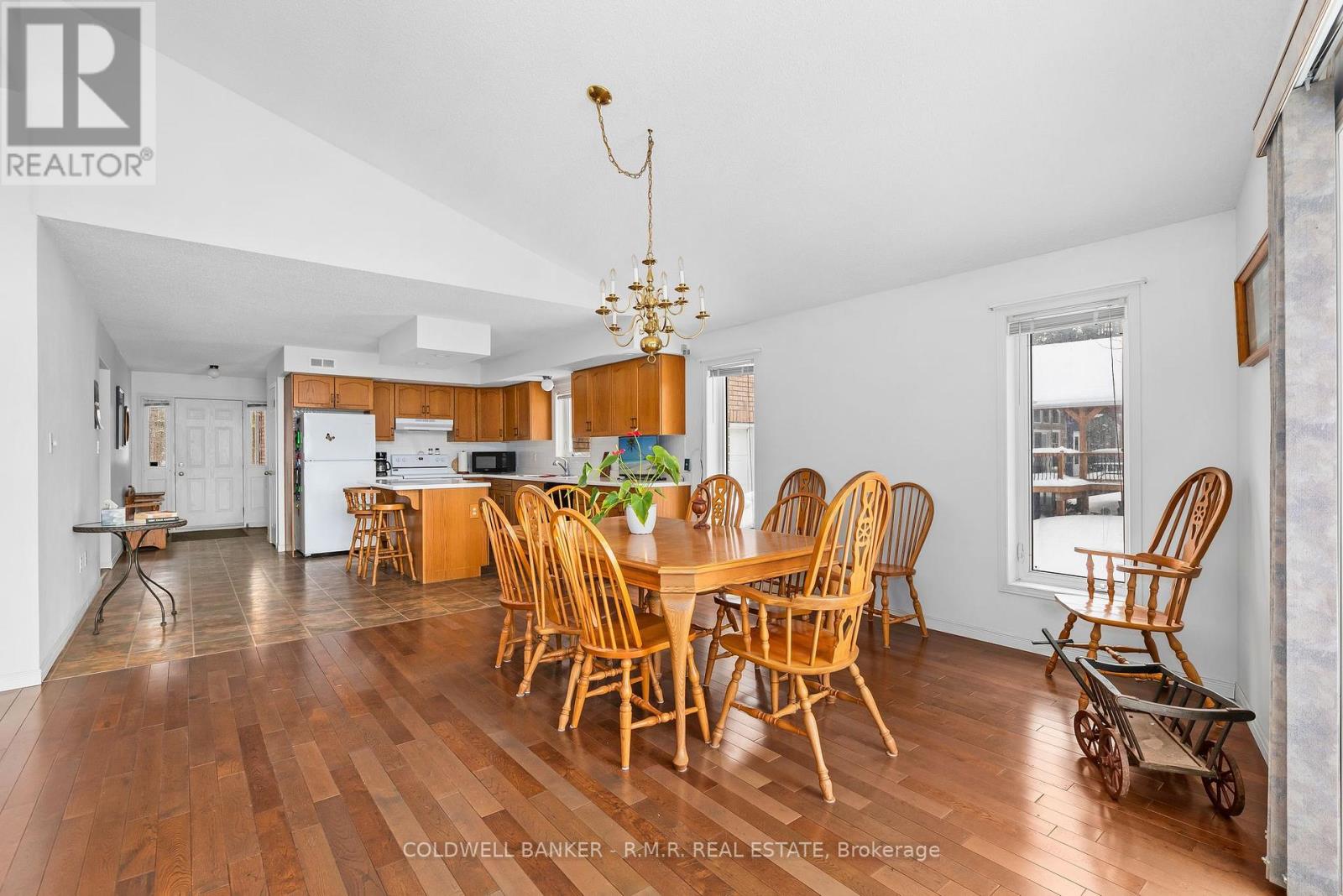 17 Stanley Road, Kawartha Lakes, Ontario  K0M 2T0 - Photo 10 - X12797010