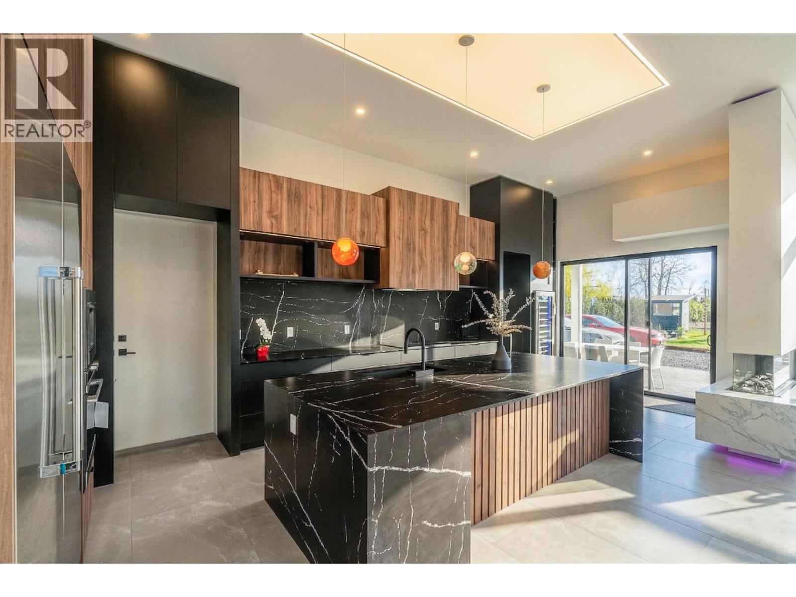 11500 Blundell Road, Richmond, British Columbia  V6Y 1L3 - Photo 6 - R3116413