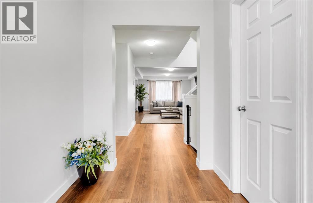 209 Windford Park Sw, Airdrie, Alberta  T4B 4E9 - Photo 2 - A2304918