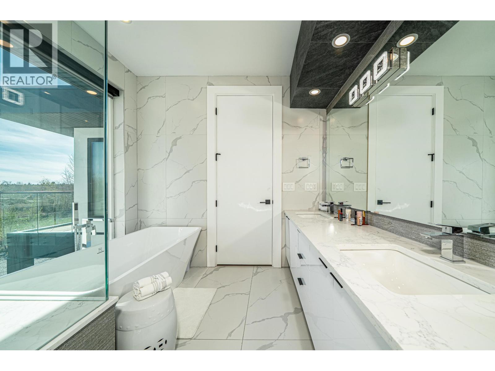 11500 Blundell Road, Richmond, British Columbia  V6Y 1L3 - Photo 18 - R3116413