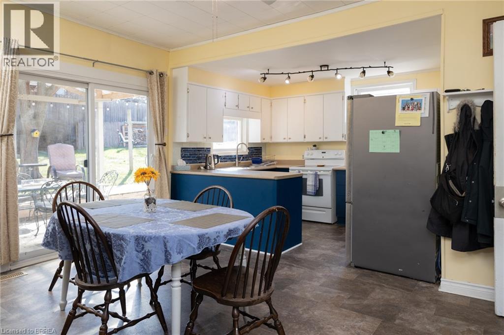 52 Temperance Street W, Waterford, Ontario  N0E 1Y0 - Photo 4 - 40820047