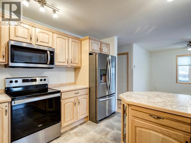 49 Wyvern Avenue, Whitehorse, Yukon  Y1A 0T6 - Photo 6 - 17012