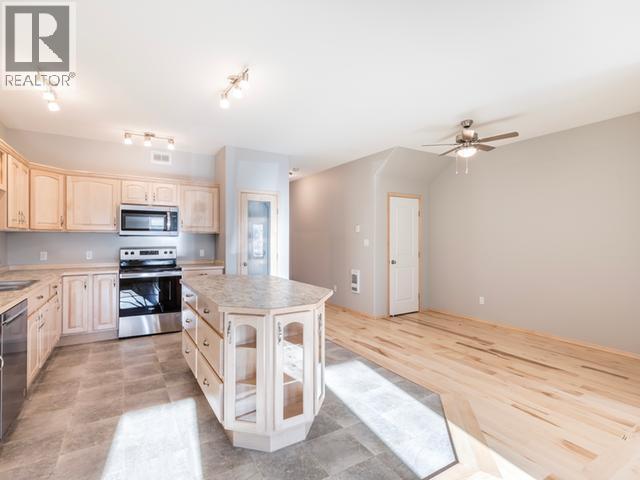 49 Wyvern Avenue, Whitehorse, Yukon  Y1A 0T6 - Photo 9 - 17012