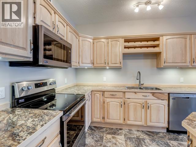 49 Wyvern Avenue, Whitehorse, Yukon  Y1A 0T6 - Photo 8 - 17012