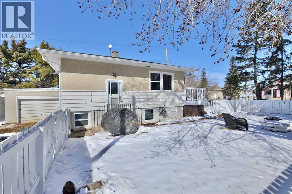 5409 50 Avenue, Camrose, Alberta  T4V 0T5 - Photo 4 - A2303605