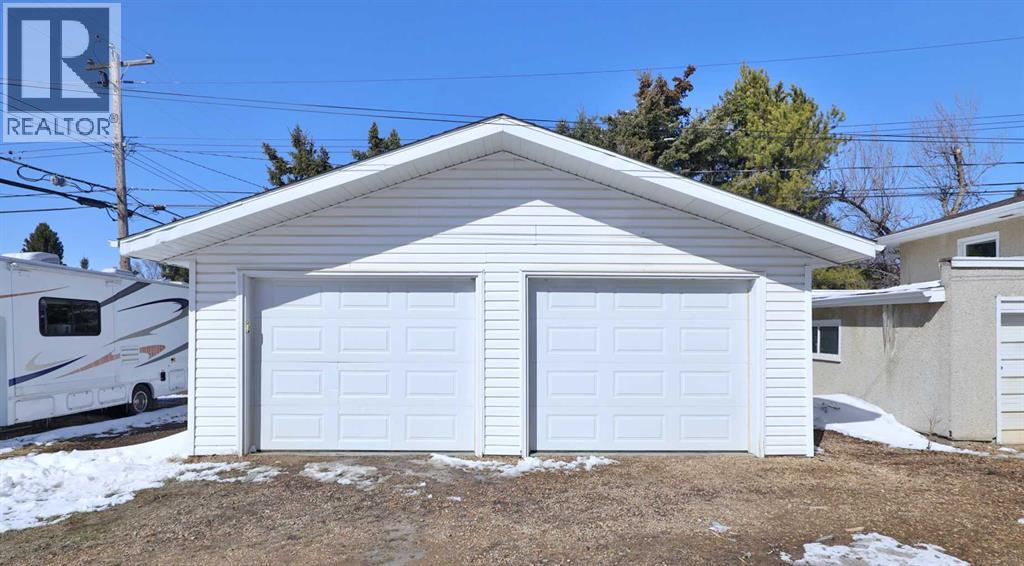 5409 50 Avenue, Camrose, Alberta  T4V 0T5 - Photo 34 - A2303605