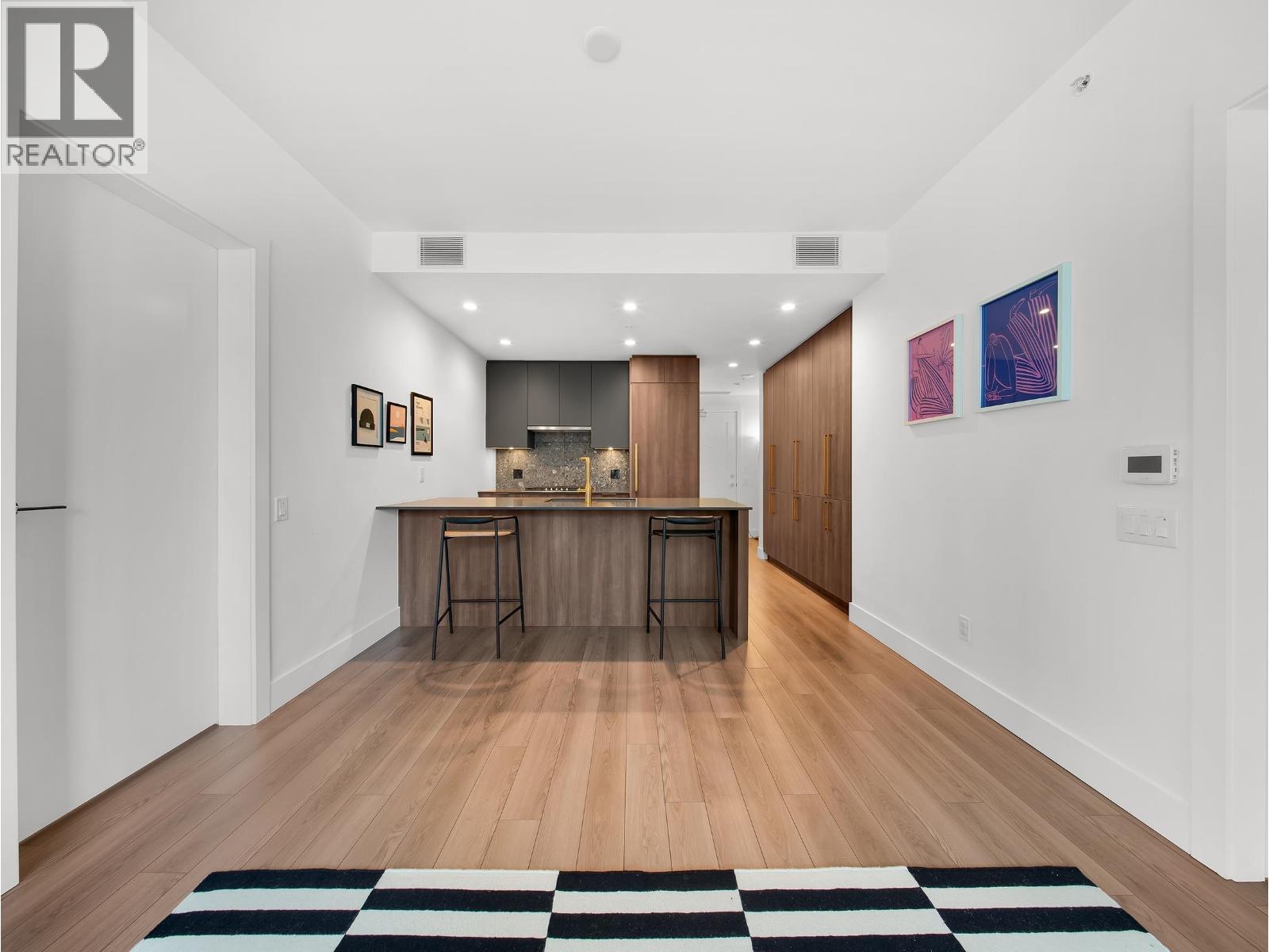 404 2375 Emery Court, North Vancouver, British Columbia  V7J 0E8 - Photo 6 - R3090696