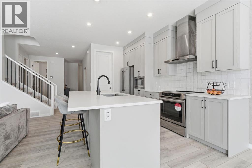 54 Belmont Manor SW, Calgary, Alberta  T2X 5E4 - Photo 8 - A2300250