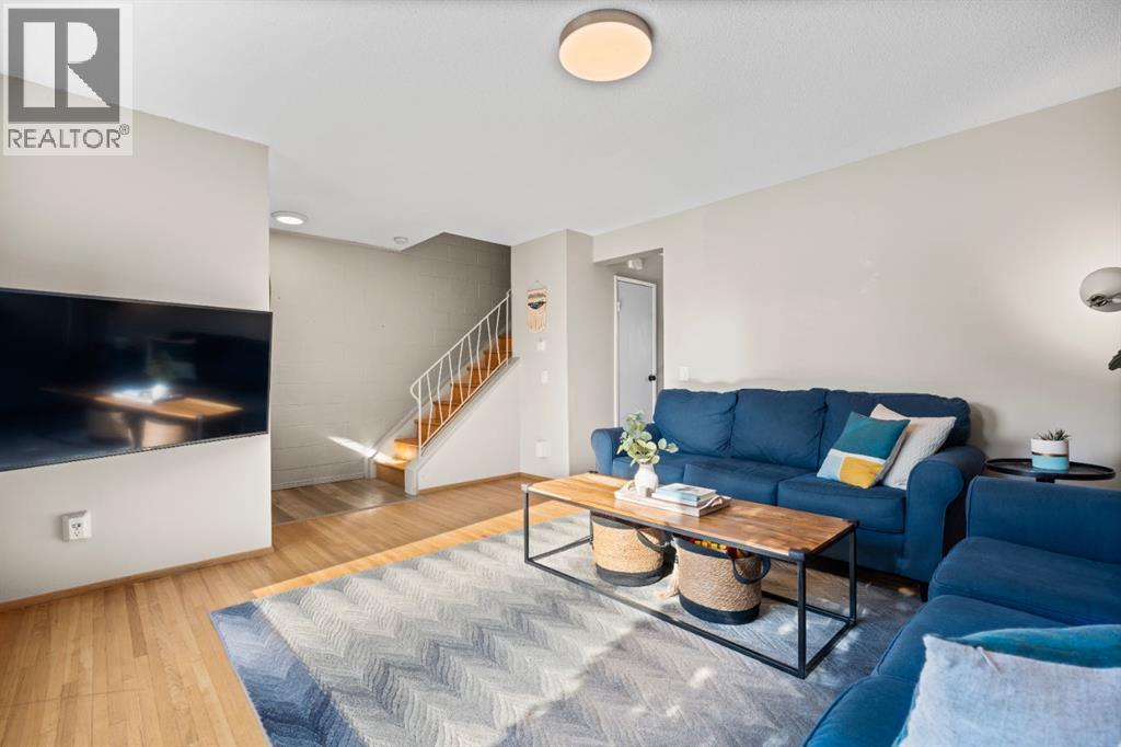 128 Allandale Close Se, Calgary, Alberta  T2H 1V9 - Photo 6 - A2303741