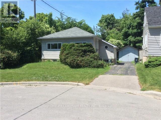 166 MAPLEHURST AVENUE, Toronto, Ontario