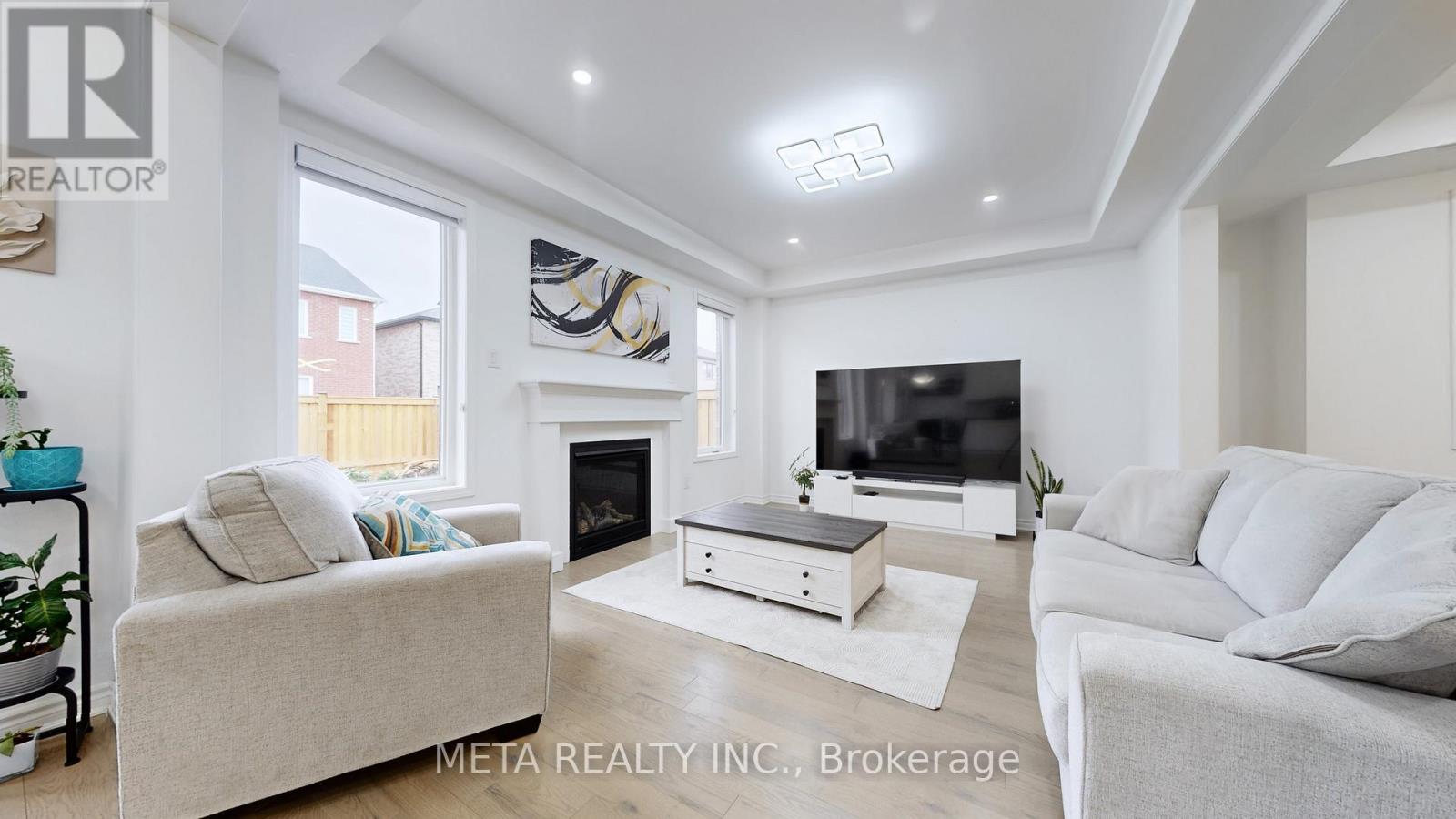 707 Lamb Street, Innisfil, Ontario  L9S 0R7 - Photo 3 - N13050928