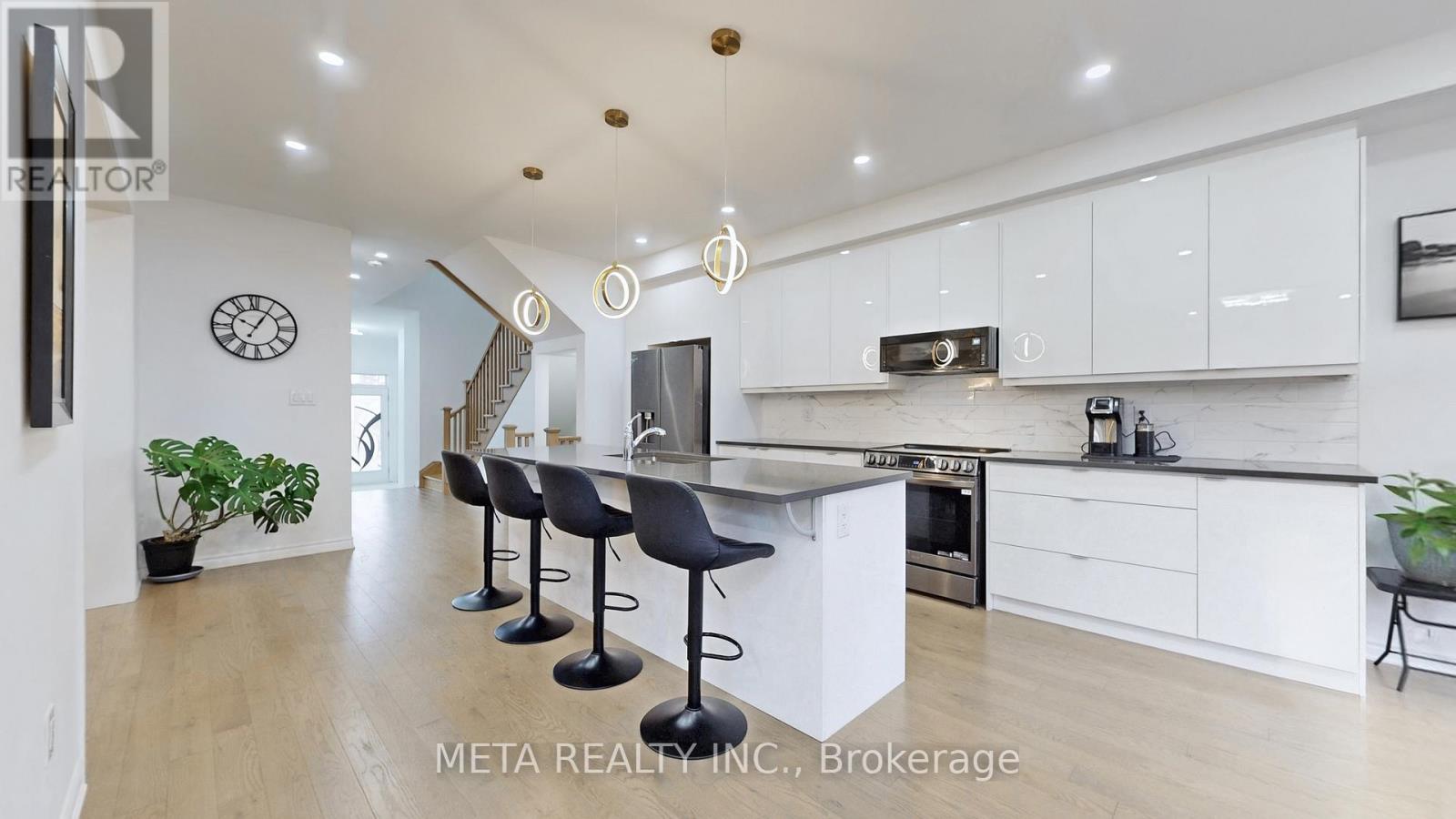 707 Lamb Street, Innisfil, Ontario  L9S 0R7 - Photo 7 - N13050928