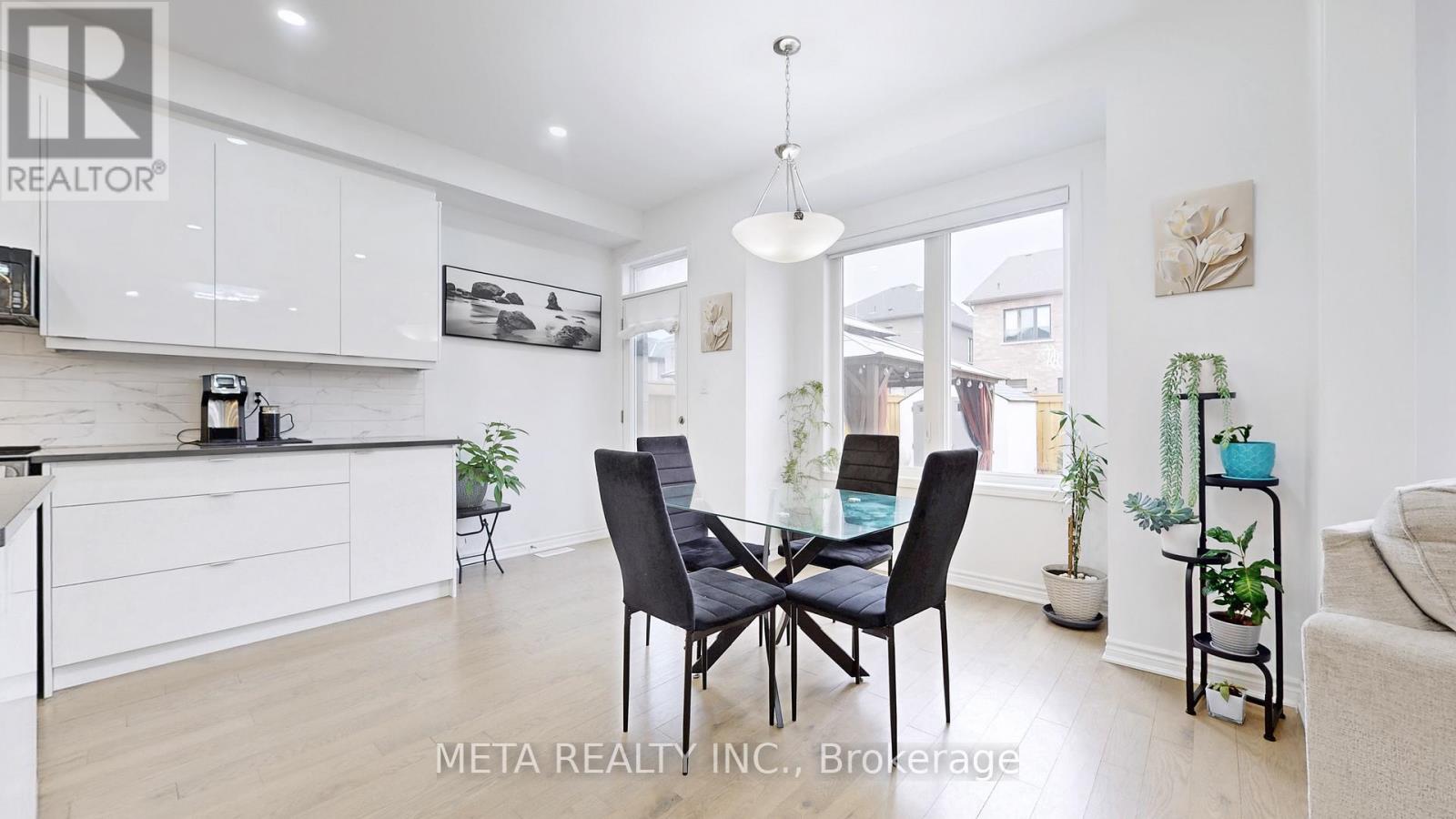 707 Lamb Street, Innisfil, Ontario  L9S 0R7 - Photo 8 - N13050928