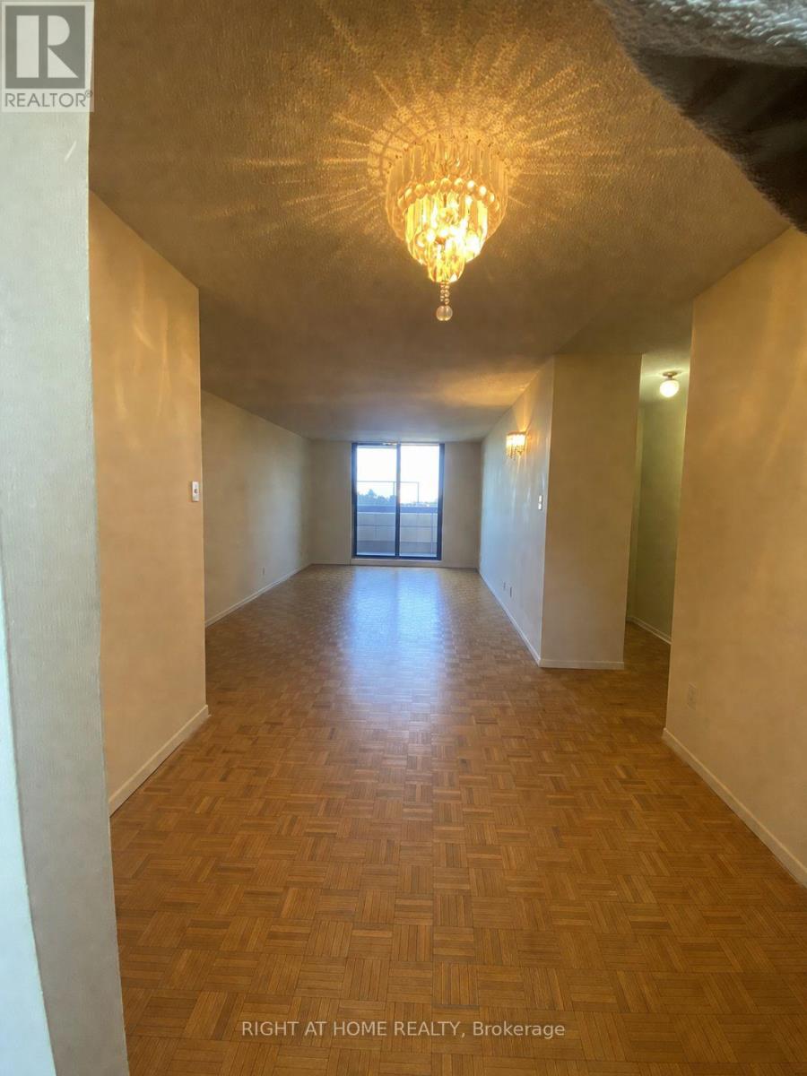 811 - 4673 JANE STREET, Toronto, Ontario