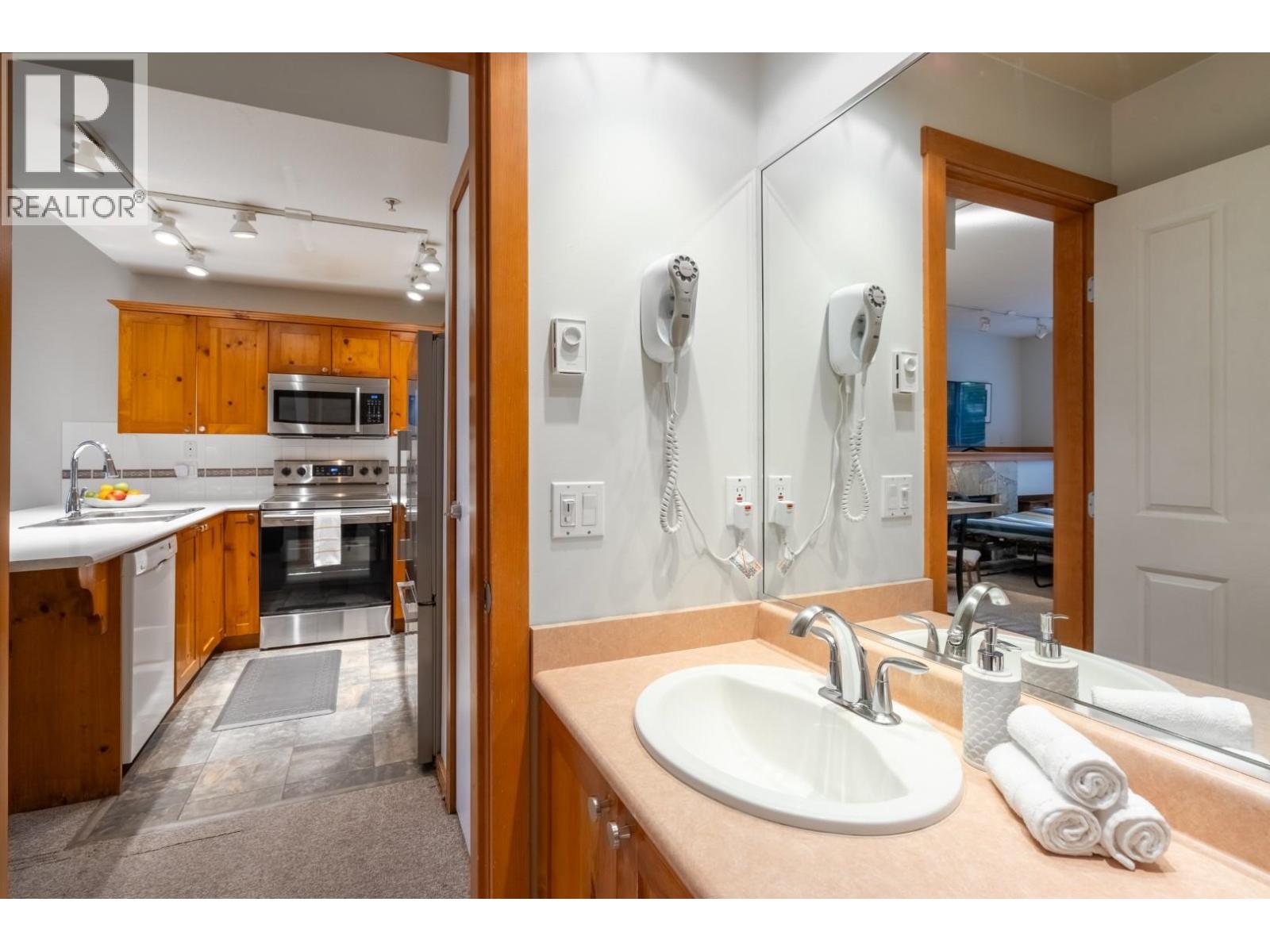 28 4385 Northlands Boulevard, Whistler, British Columbia  V8E 1C5 - Photo 10 - R3115771