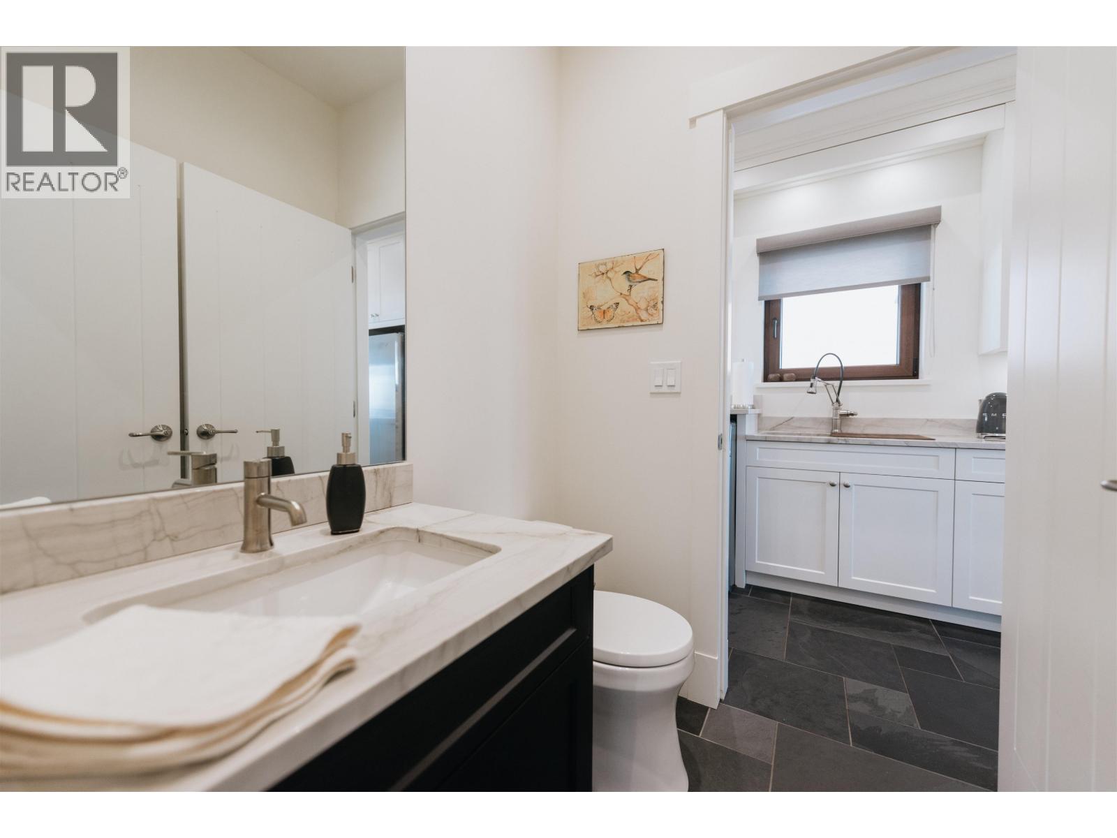 6035 Silverstone Lane, Sechelt, British Columbia  V7Z 0T8 - Photo 27 - R3112481