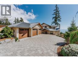 6035 SILVERSTONE LANE, Sechelt, British Columbia
