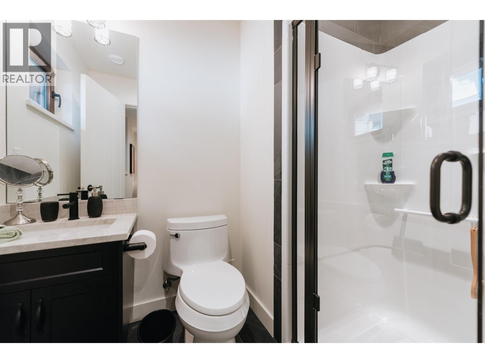 6035 Silverstone Lane, Sechelt, British Columbia  V7Z 0T8 - Photo 36 - R3112481