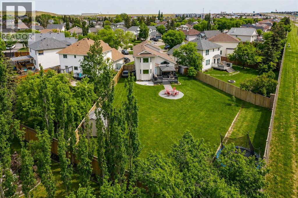 220 Douglas Glen Bay SE, Calgary, Alberta  T2Z 2M9 - Photo 2 - A2297250