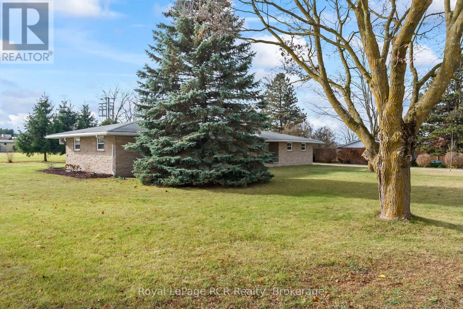 315 2nd Street, Hanover, Ontario  N4N 1A4 - Photo 4 - X12831532