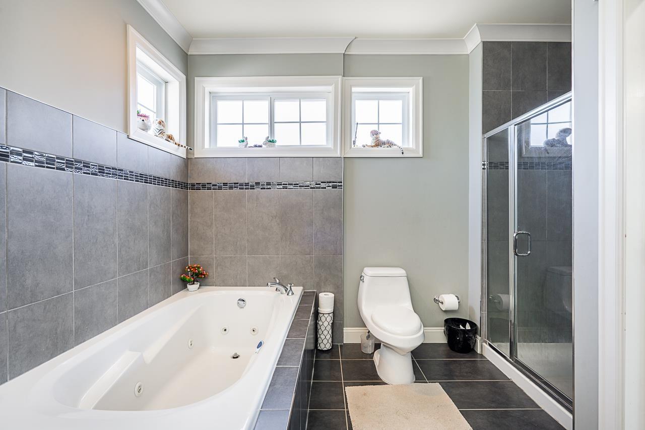 6633 125a Street, Surrey, British Columbia  V3W 1V6 - Photo 7 - R3114293