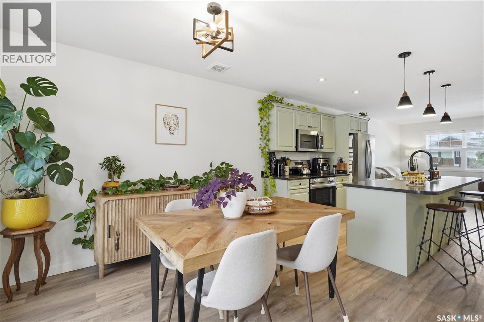 344 Levalley Cove, Saskatoon, Saskatchewan  S7T 0L1 - Photo 8 - SK033589