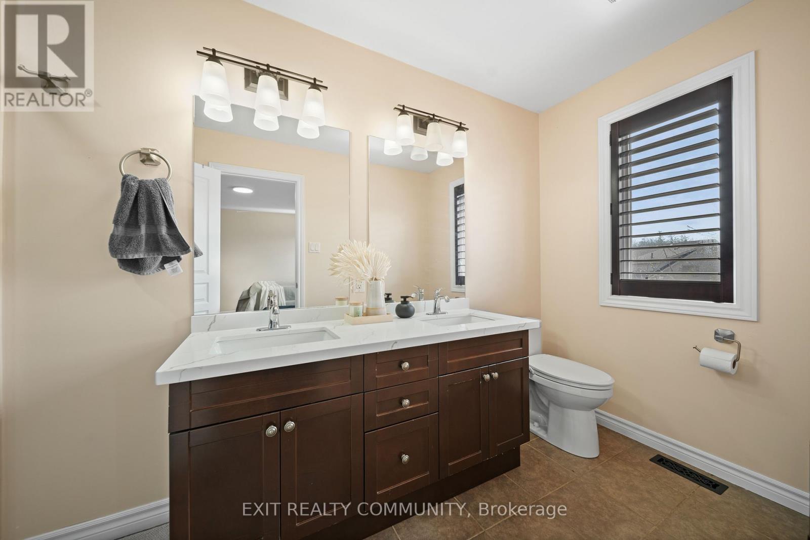 1803 Jubilee Drive, London North, Ontario  N6G 0H5 - Photo 12 - X13050974